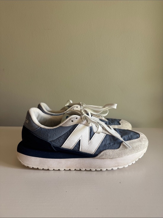 New Balance Shoes - New Balance 237 Sneakers in Navy, Gray and White Retro